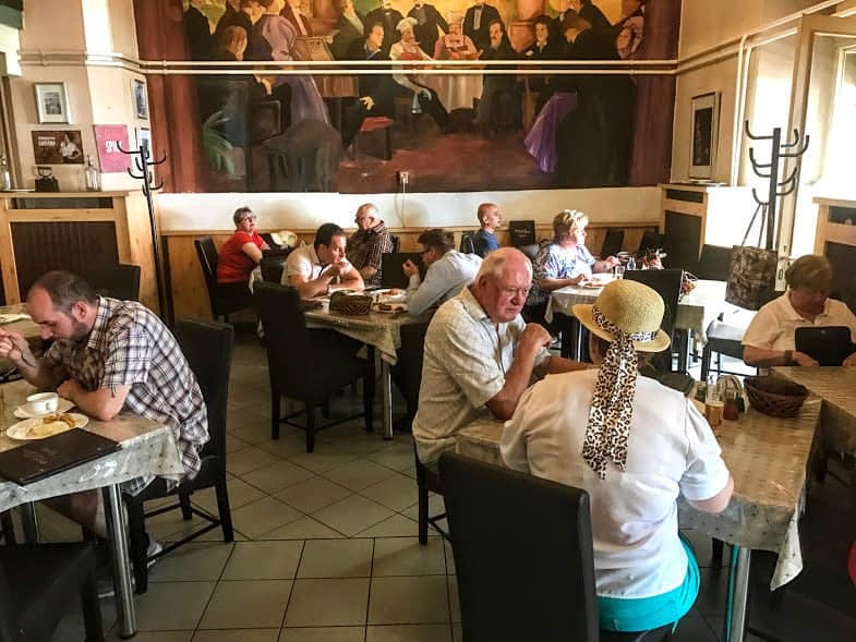 Frici Papa & Kisharang Étkezde